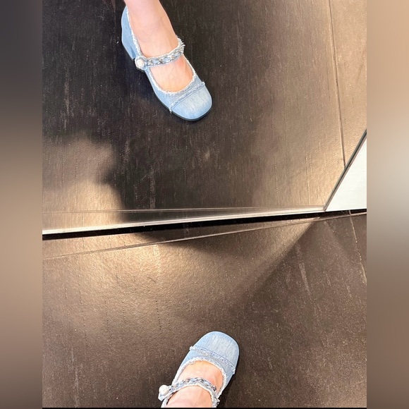 Miu Miu Denim Mary Jane Heels Size 35 Pearl Strap Blue - Picture 8 of 9